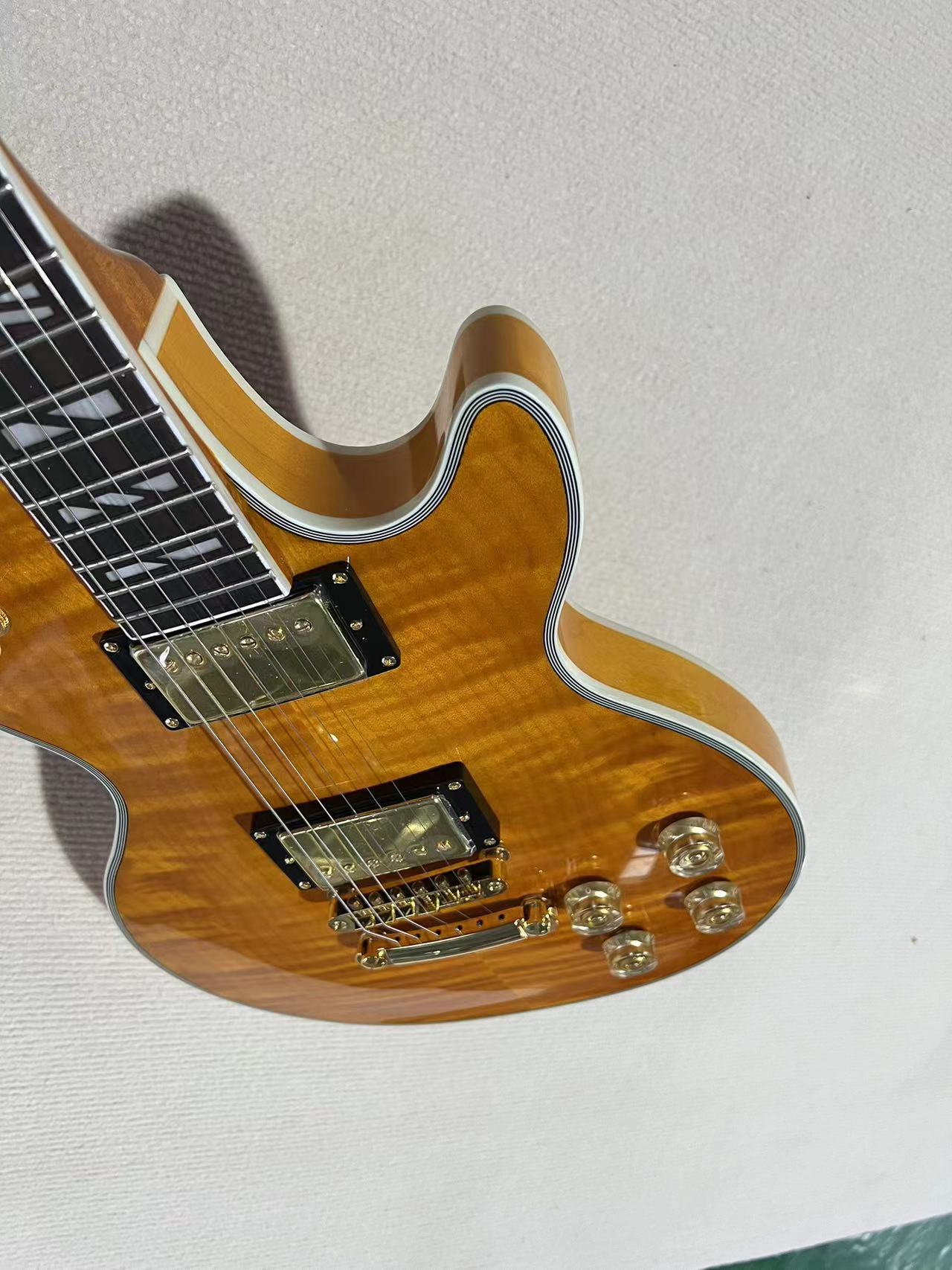 High-end timed high quality LP flame top electric guitar