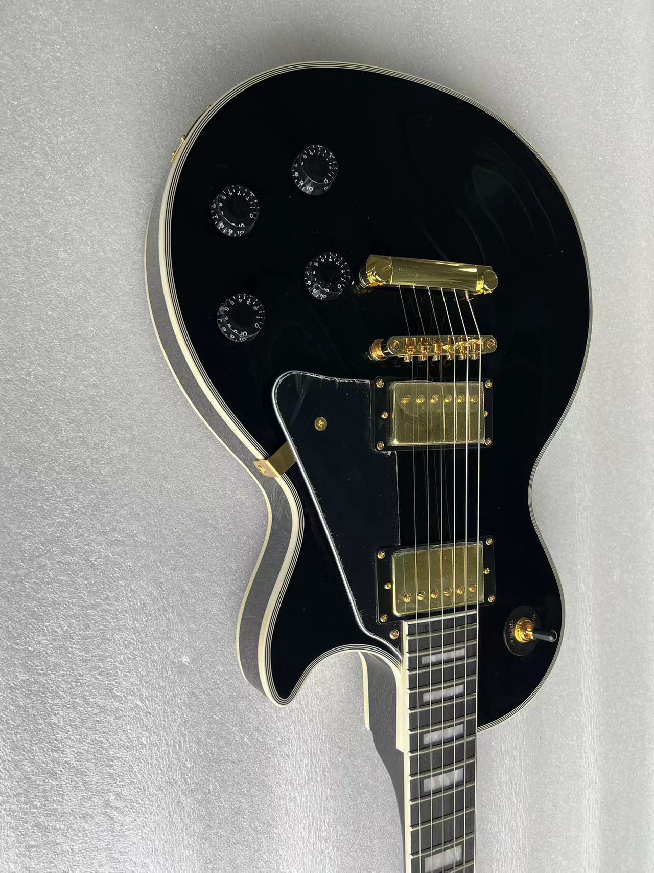 High-end timed high quality black LP electric guitar